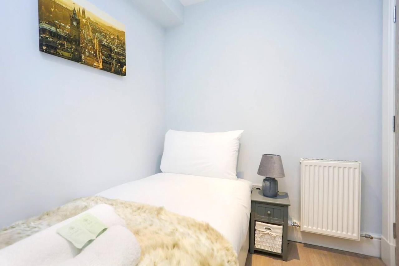 Modern 3 Bedroom Apartment, West End Édimbourg