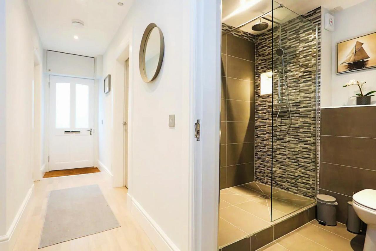 Modern 3 Bedroom Apartment, West End Édimbourg