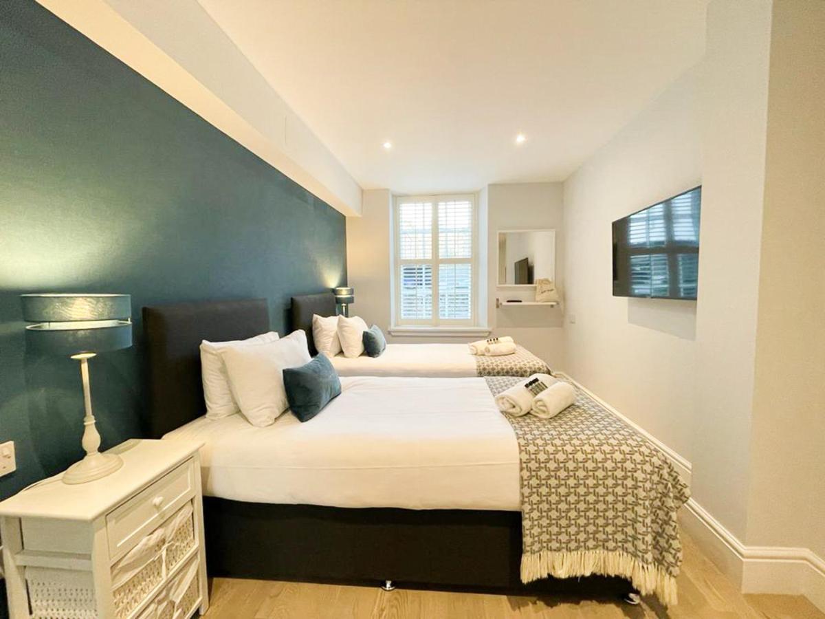 Modern 3 Bedroom Apartment, West End Édimbourg