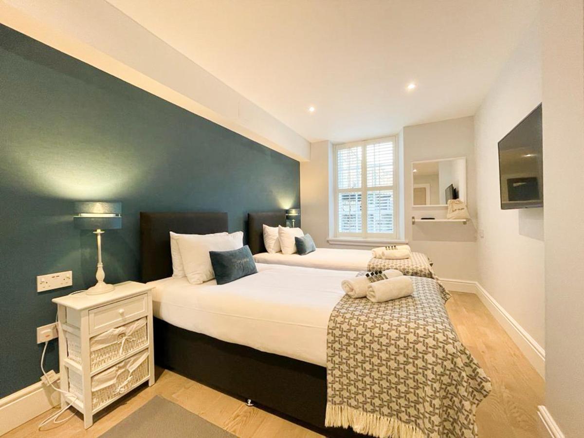 Modern 3 Bedroom Apartment, West End Édimbourg